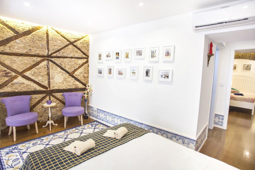 Typical Bairro Alto Apartment ליסבון מראה חיצוני תמונה
