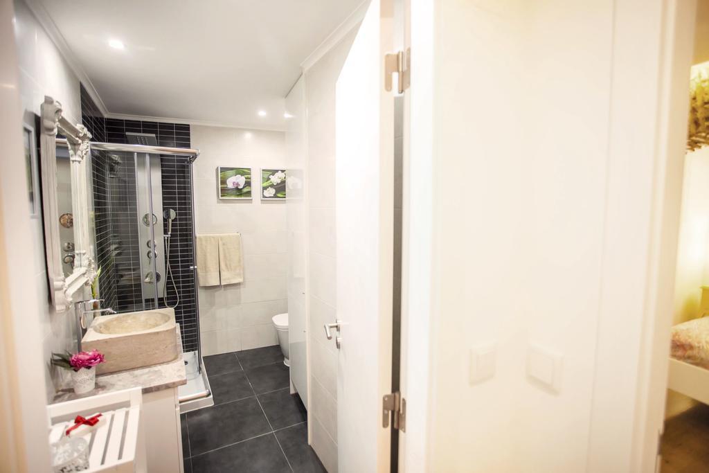 Typical Bairro Alto Apartment ליסבון מראה חיצוני תמונה