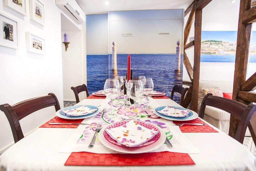 Typical Bairro Alto Apartment ליסבון מראה חיצוני תמונה