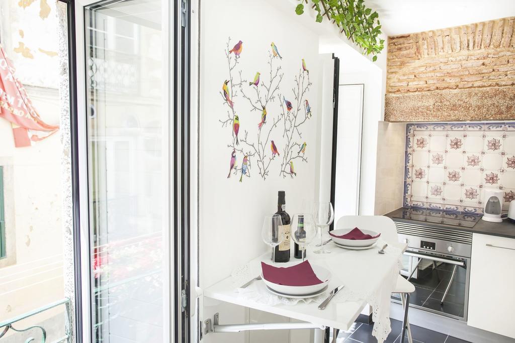 Typical Bairro Alto Apartment ליסבון מראה חיצוני תמונה