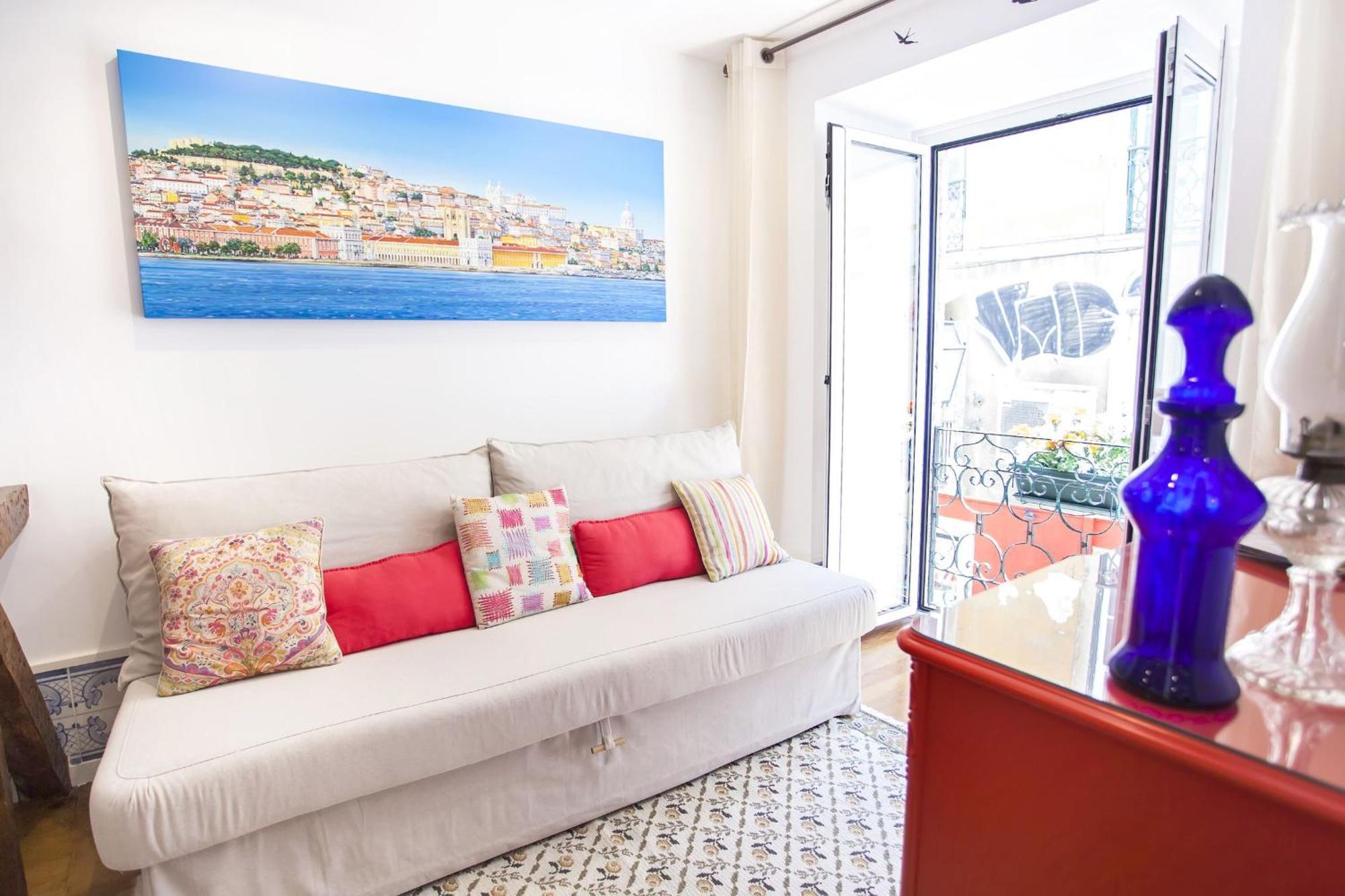 Typical Bairro Alto Apartment ליסבון מראה חיצוני תמונה