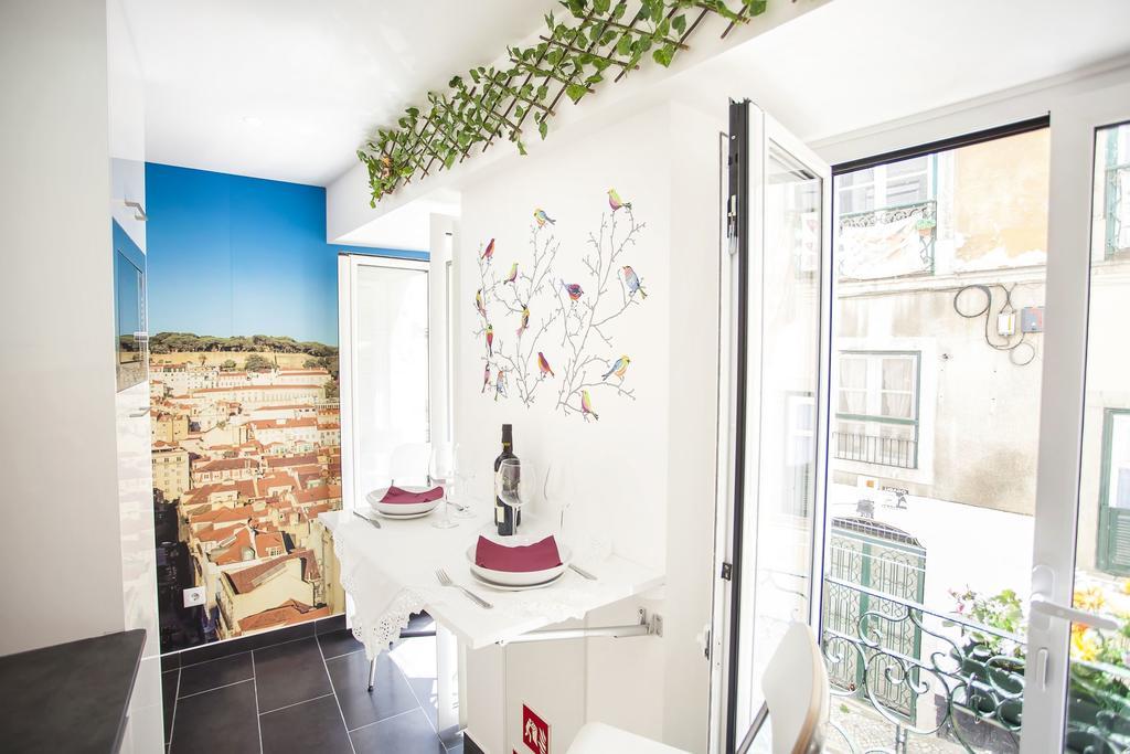 Typical Bairro Alto Apartment ליסבון מראה חיצוני תמונה